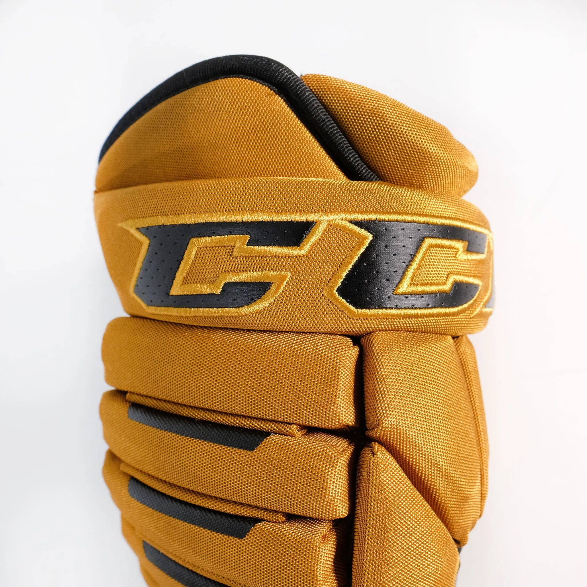 CCM Tacks Vector Plus Junior Hockey Gloves - (2022)