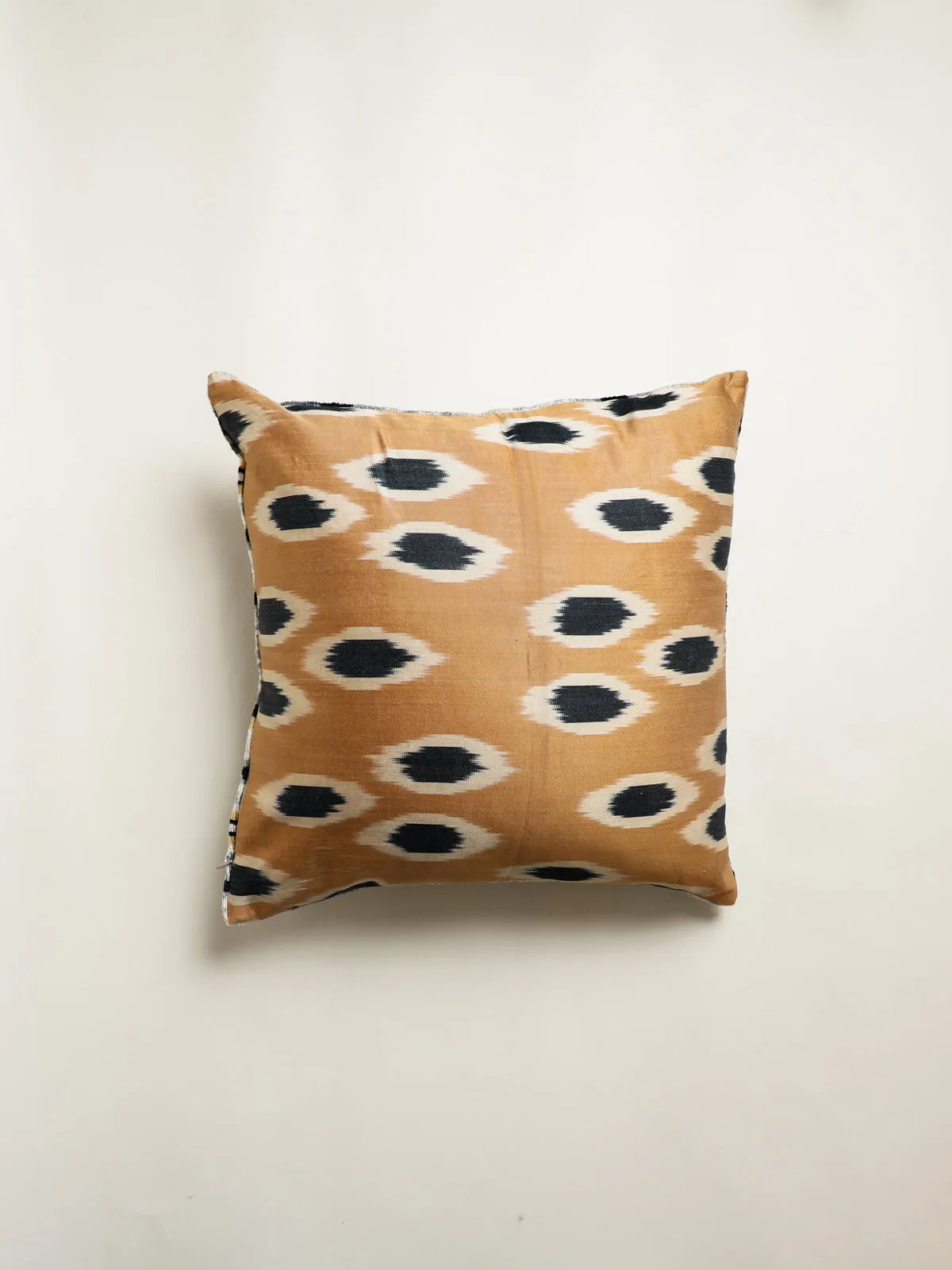 Classic Dandelion Square Pillow Cover