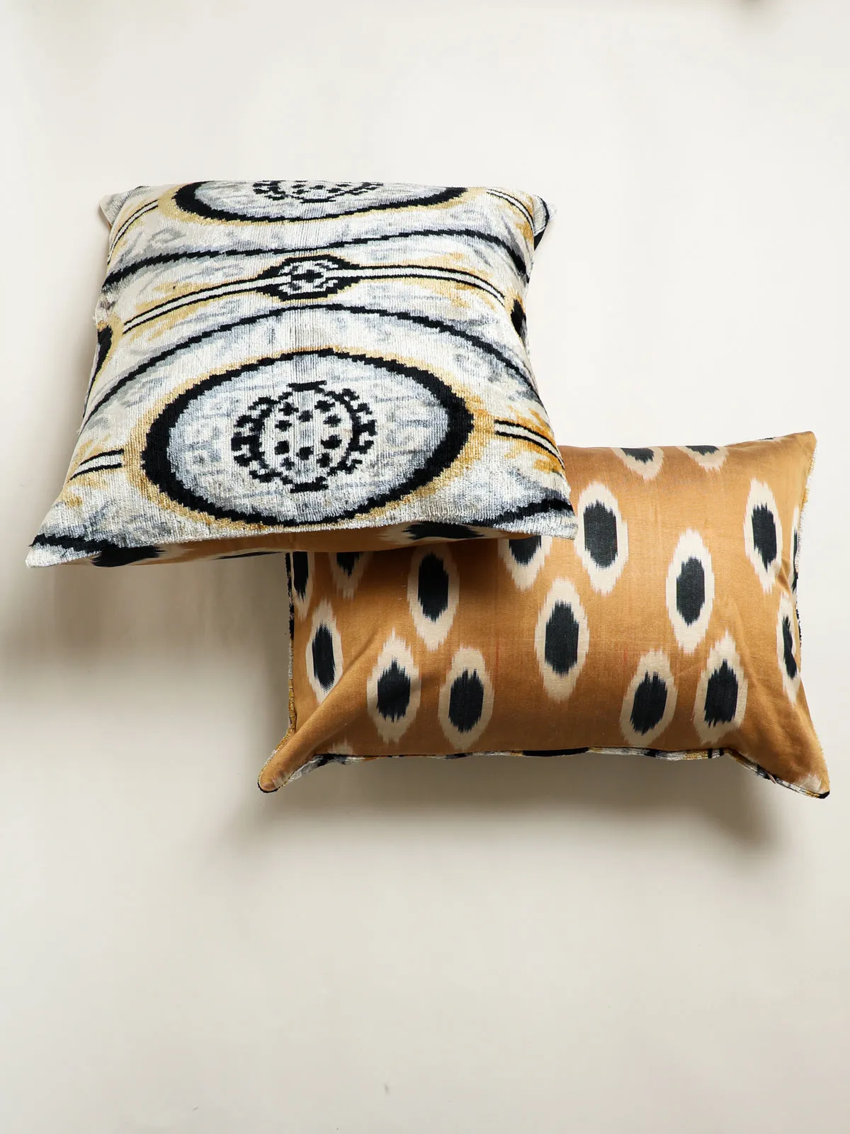 Classic Dandelion Square Pillow Cover