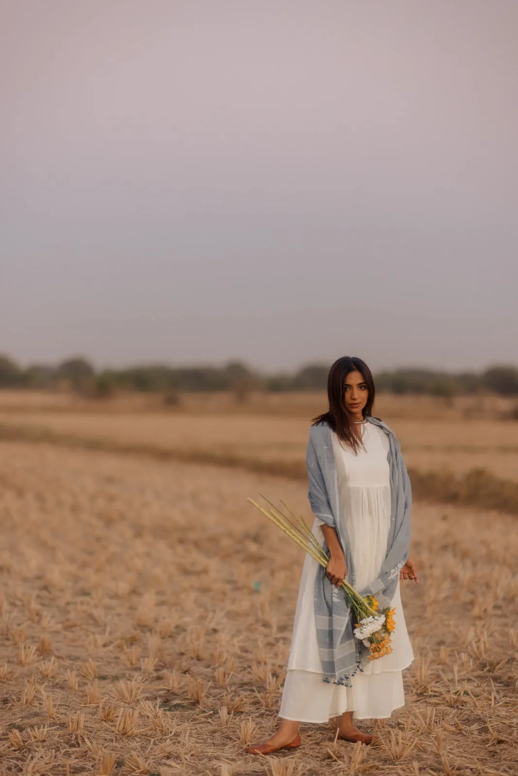 Crisp white kurta set with Ash grey jaamdani Dupatta