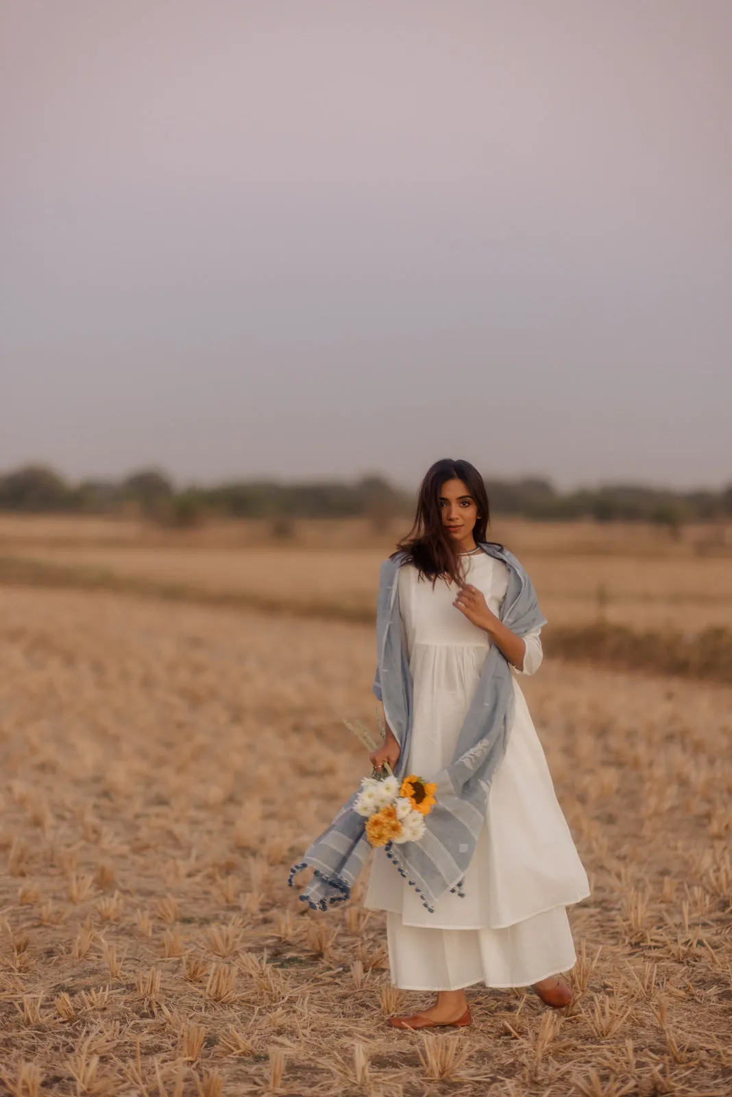 Crisp white kurta set with Ash grey jaamdani Dupatta