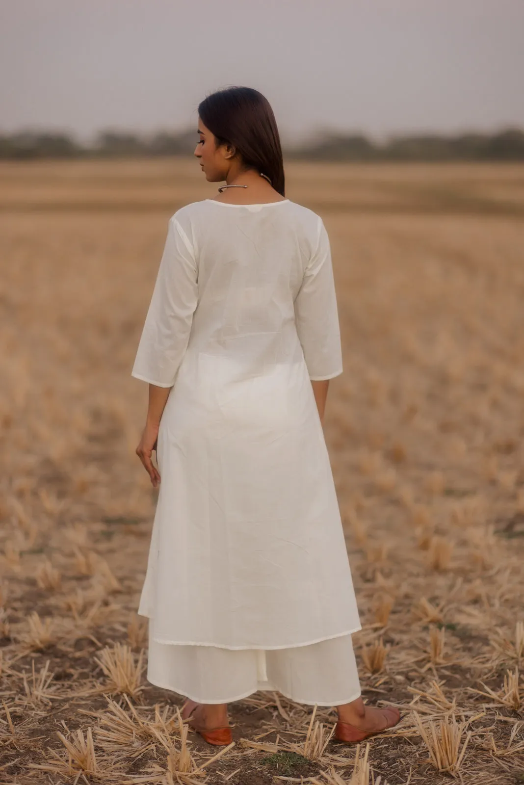 Crisp white kurta set with Ash grey jaamdani Dupatta