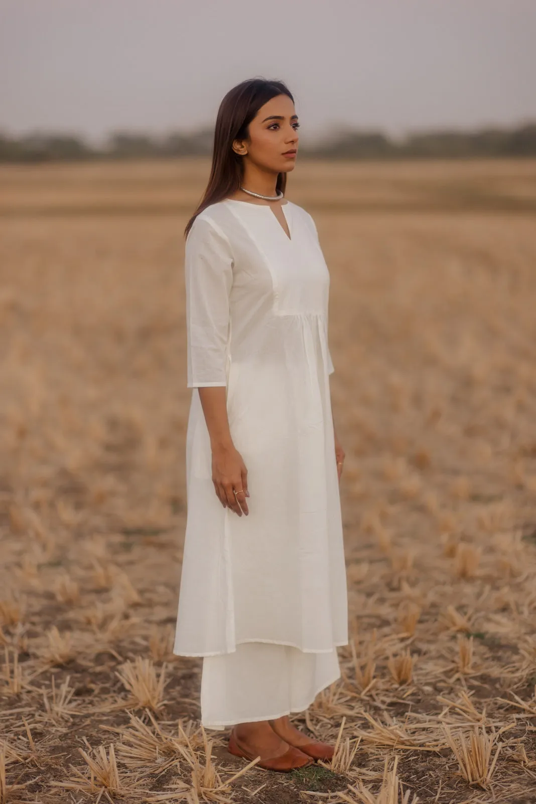Crisp white kurta set with Ash grey jaamdani Dupatta