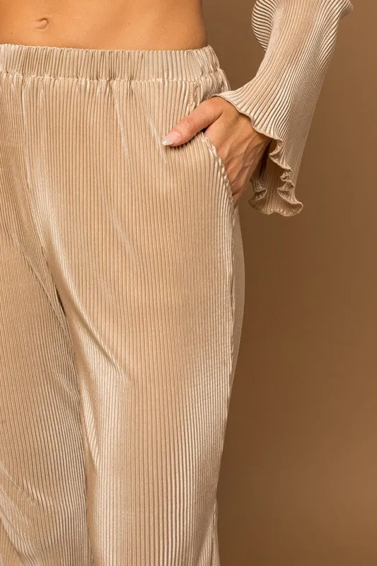 Gilli Plisse Fit And Flare Pants