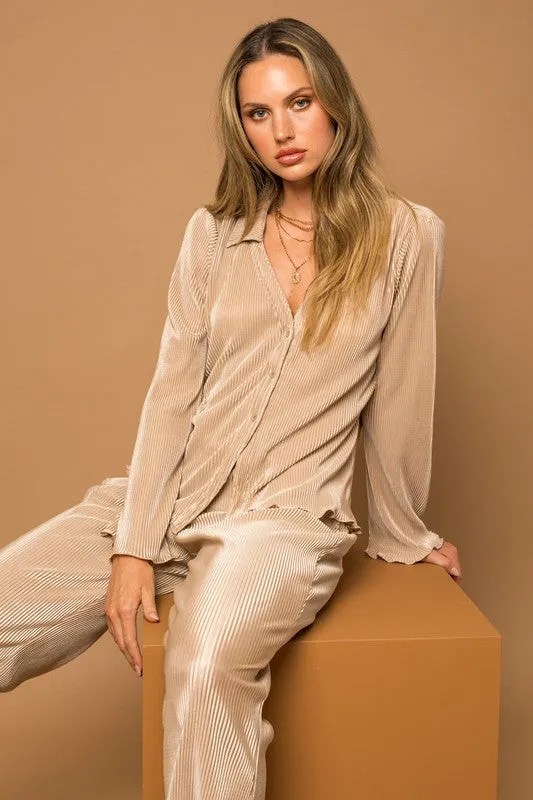Gilli Plisse Fit And Flare Pants