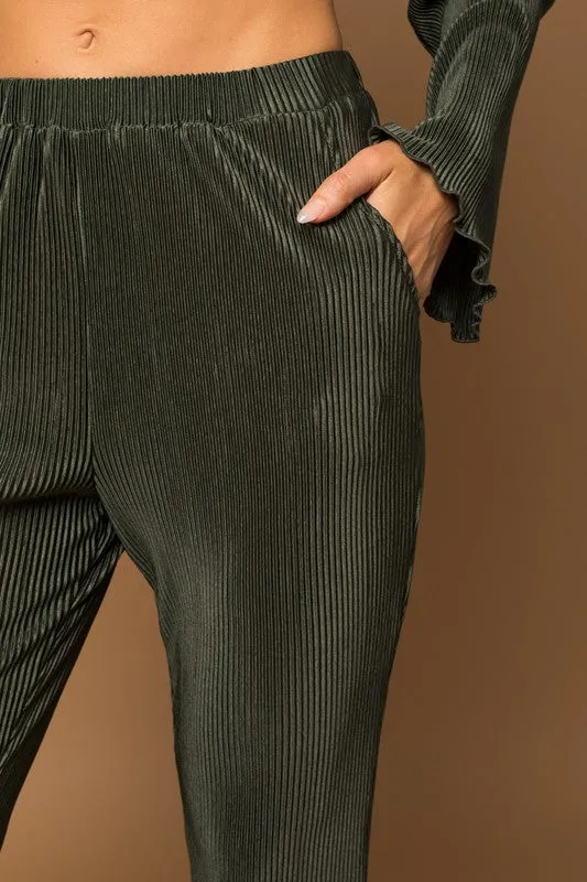 Gilli Plisse Fit And Flare Pants