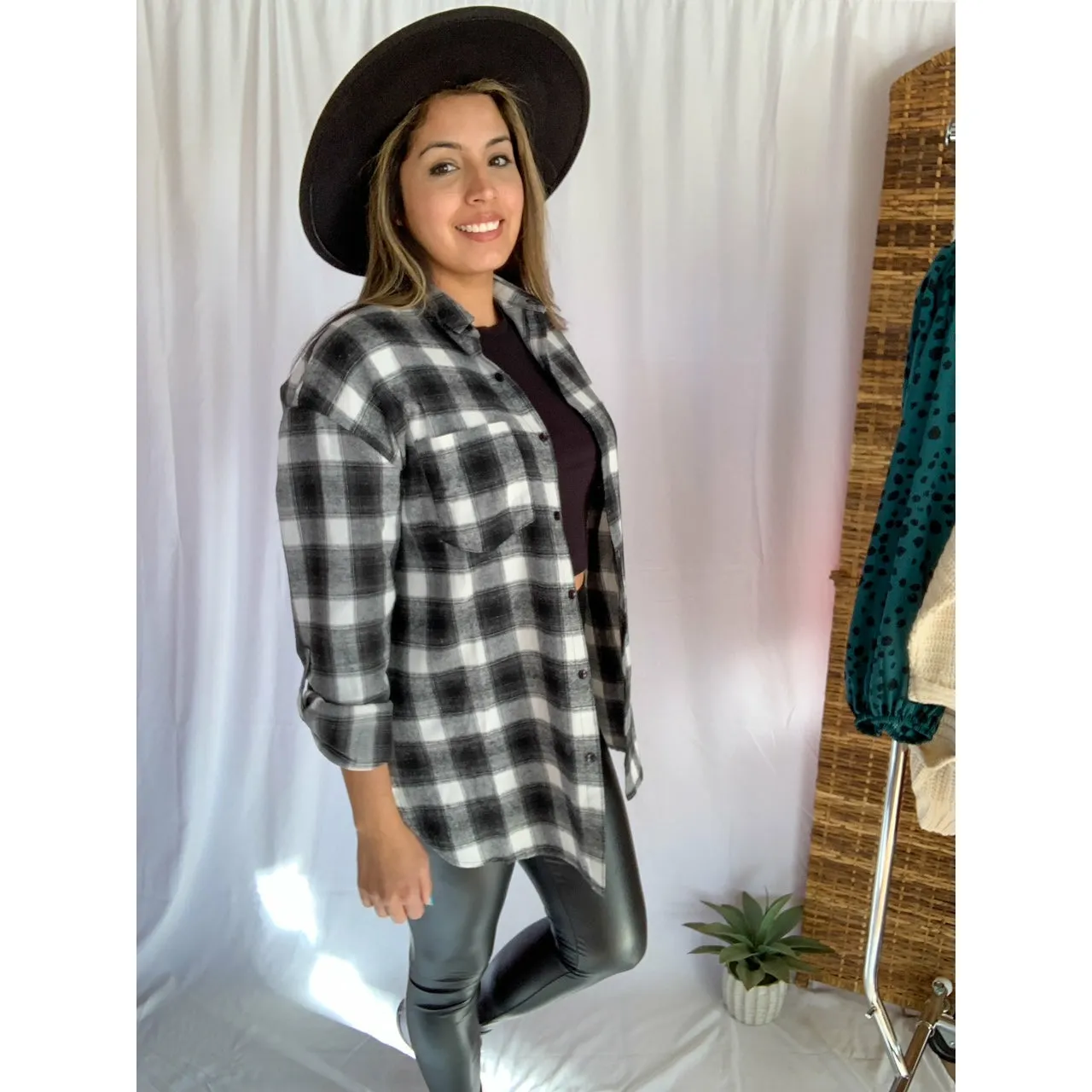 It's That Good Plaid Collared Button Down Shirt - Black/White