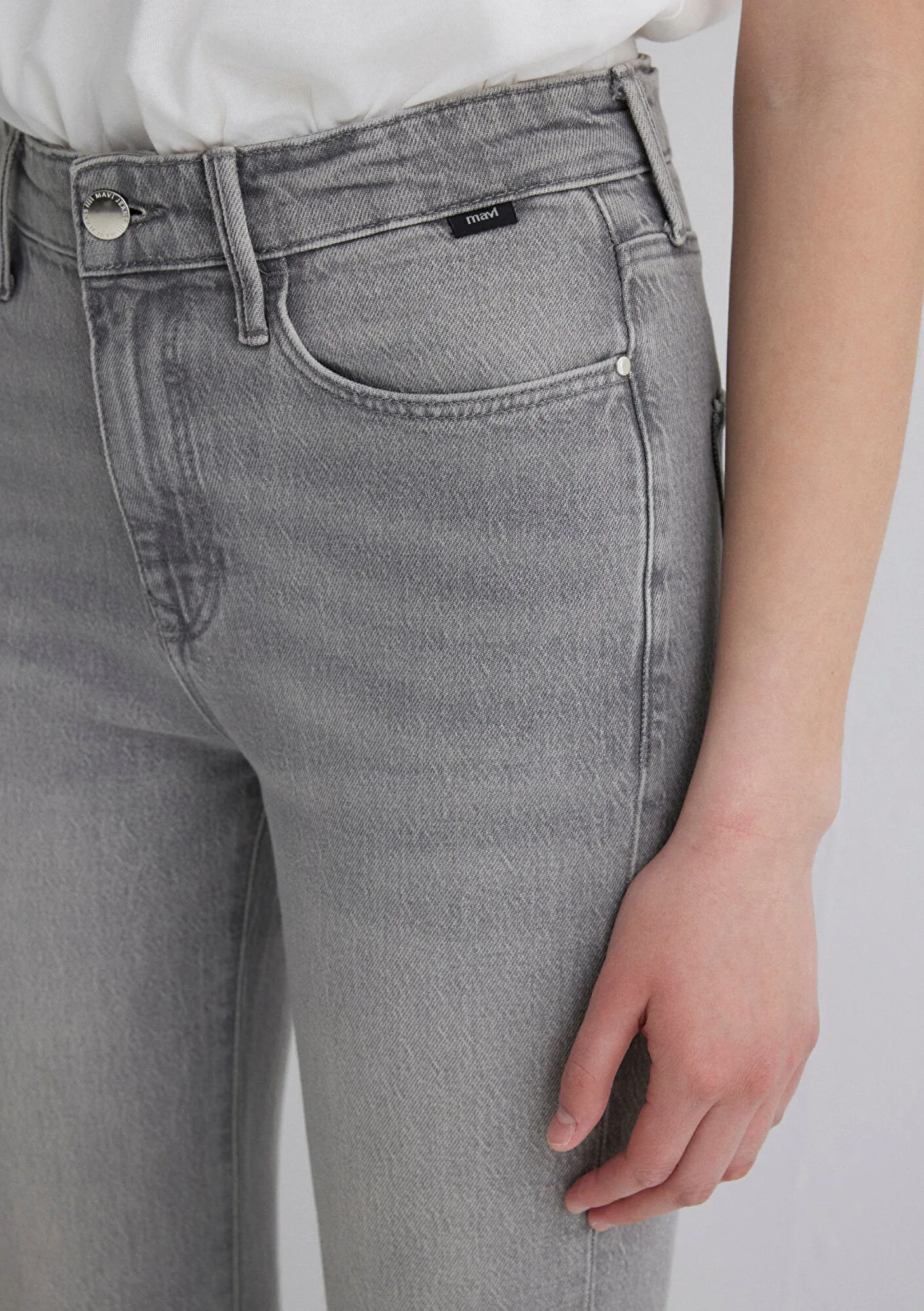 Jane Mid Smoke Classic Denim Jean Pants