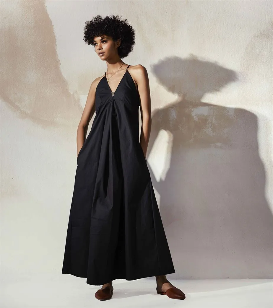 Khara Kapas  I  Denver Black Sand Castle Maxi Dress