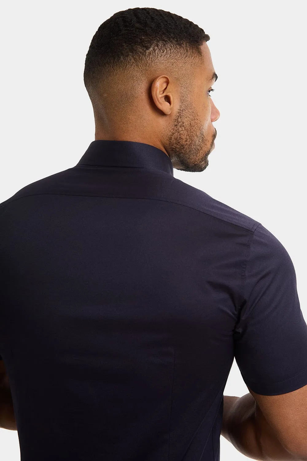 Muscle Fit Short Sleeve Signature Shirt in Navy