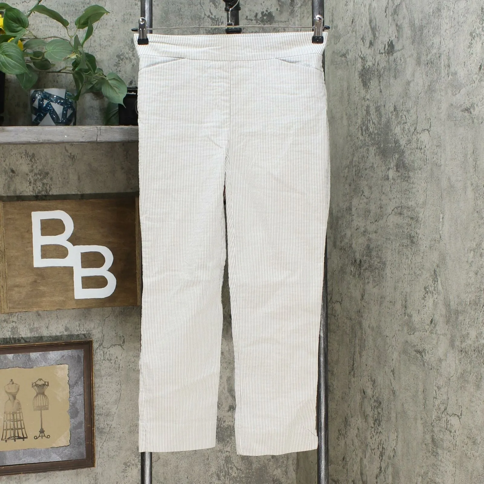 New Hilary Radley Women's Stretch Seersucker Pull-On Ankle Pants. 1364094-NEW S