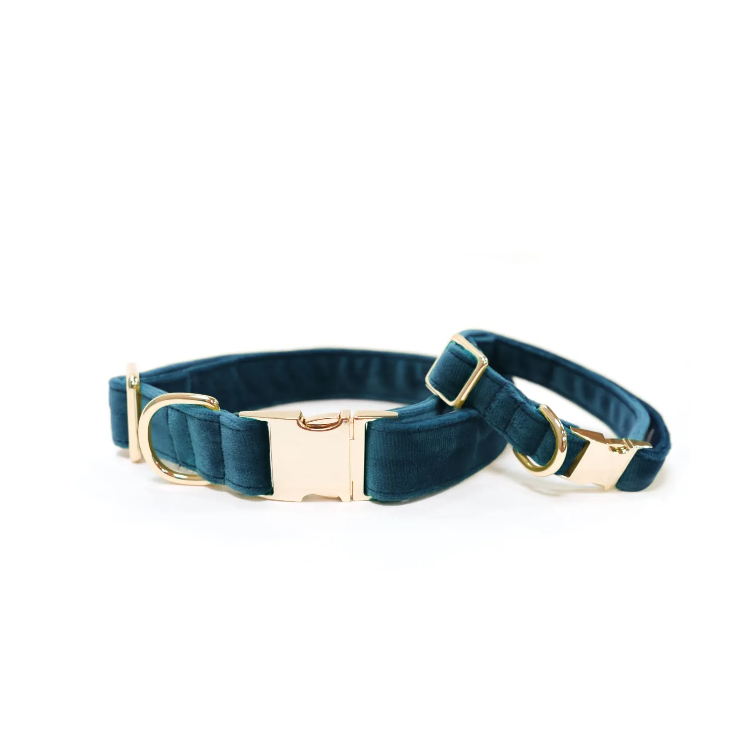 Velvet Atlantic Waves Classic Dog Collar